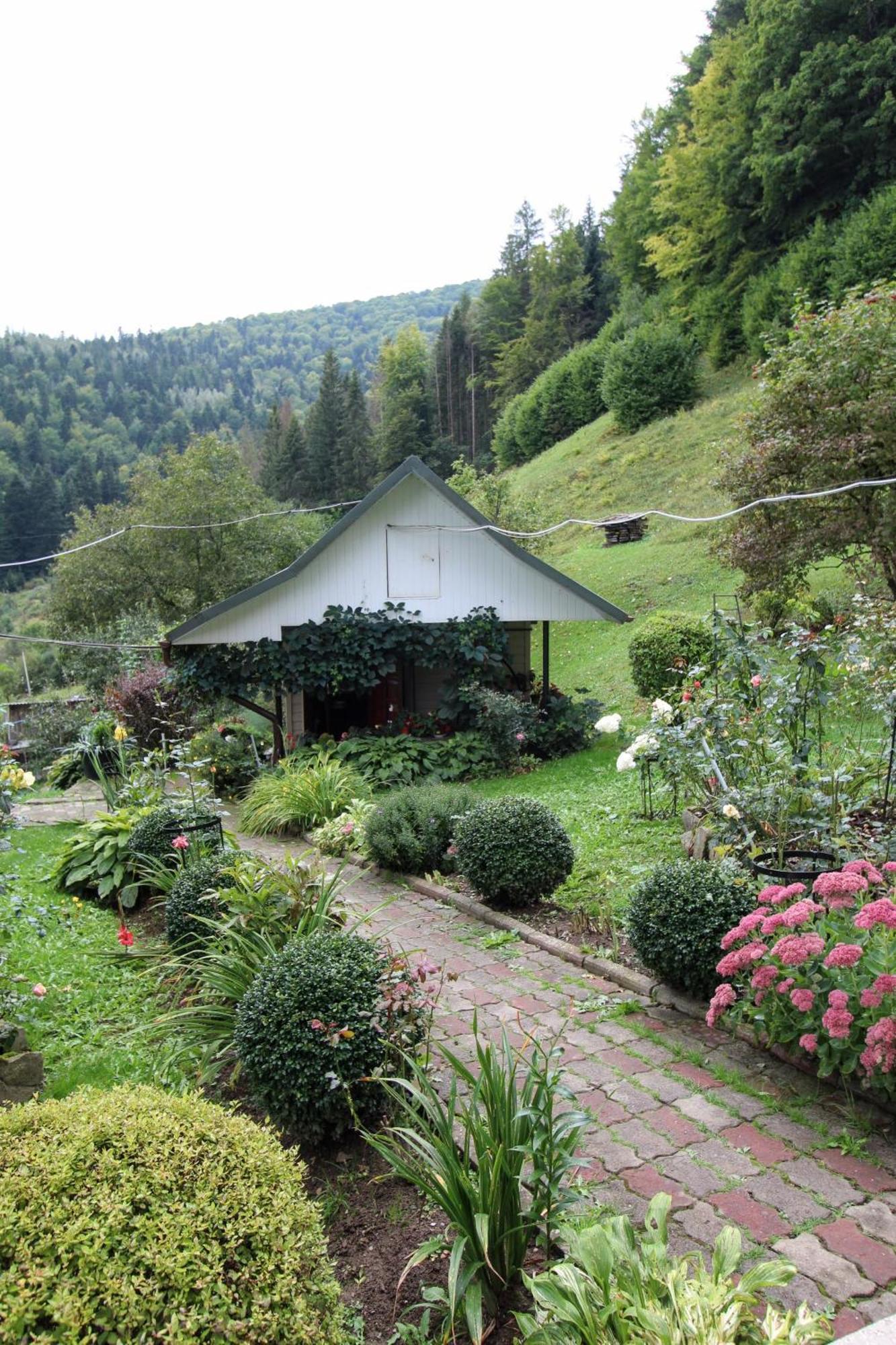 Котедж "Красний Краєвид" Yaremche Exterior foto